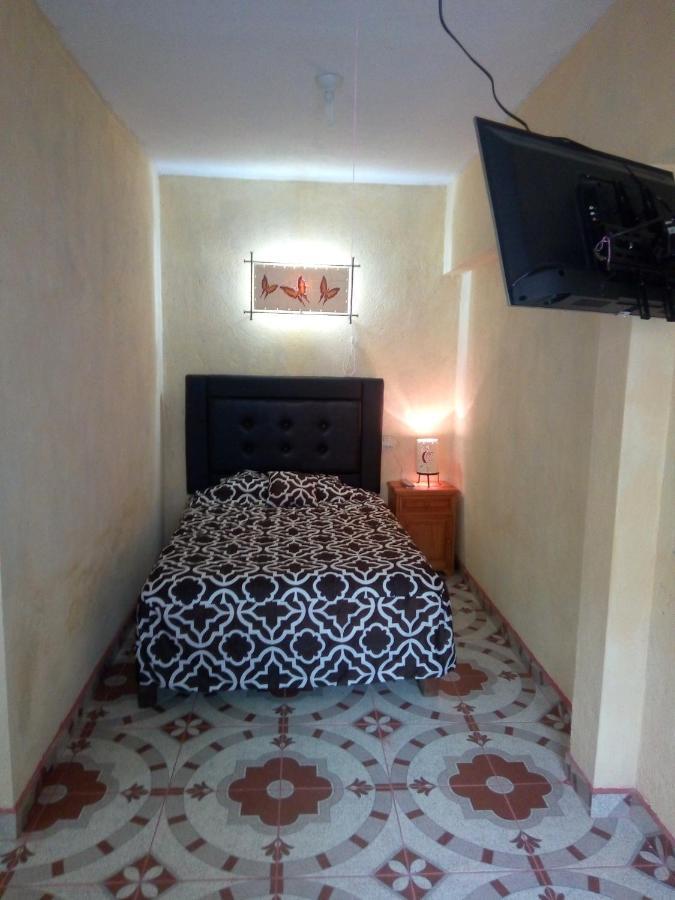 Hospedaje Casa Cortés - Recamaras de Descanso en Tepoztlán Mor Exterior foto