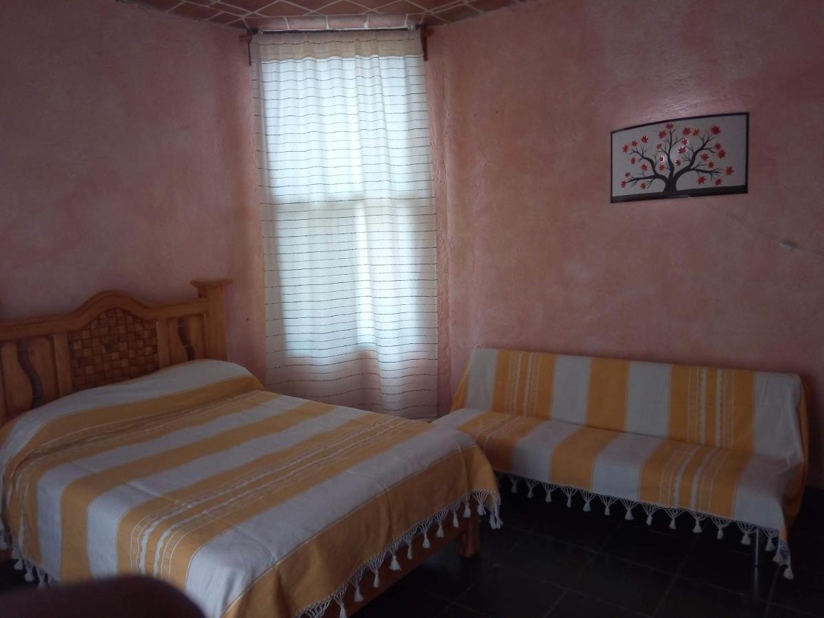 Hospedaje Casa Cortés - Recamaras de Descanso en Tepoztlán Mor Exterior foto